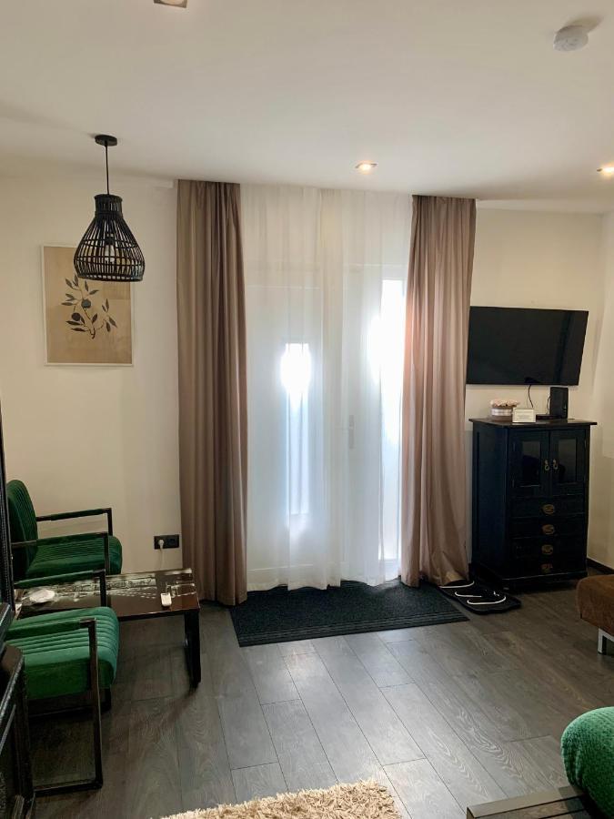 Dimora Apartman Ντέμπρετσεν Εξωτερικό φωτογραφία